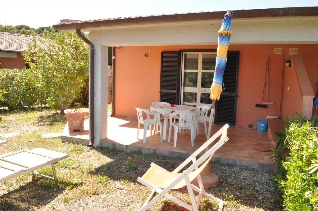 Residence Belvedere Capoliveri  Bagian luar foto